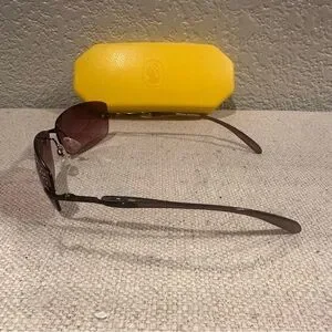 Swarovski Crystal Trimmed Sunglasses, Case and Cleaning Cloth Swarovski Yellow Eyeglasses Sunglasses Case With Cleaning  main image 4
